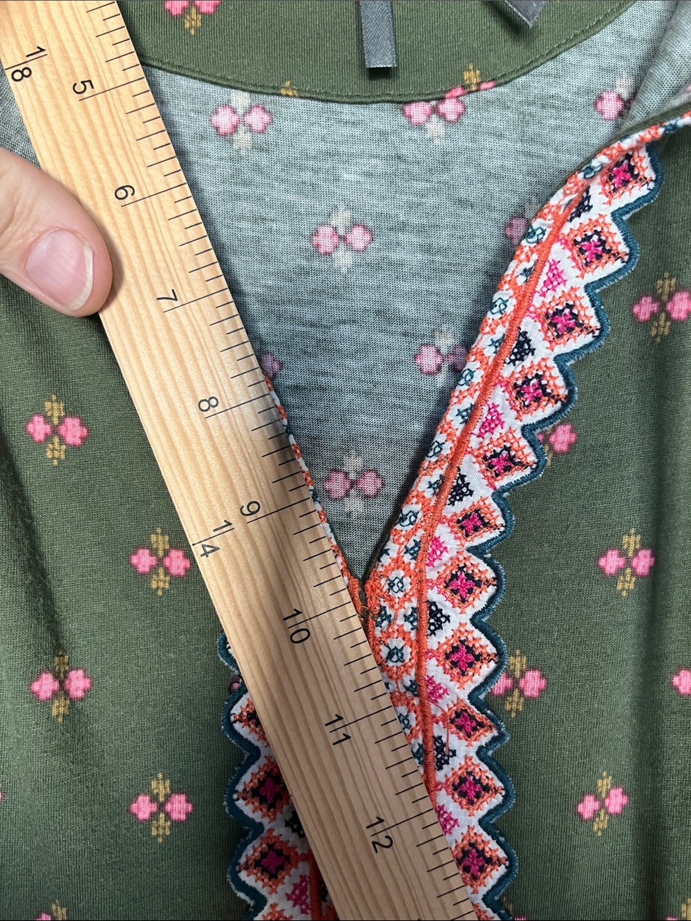 Anthropologie Floral Embroidered Sleeveless Tank - Picture 11 of 11